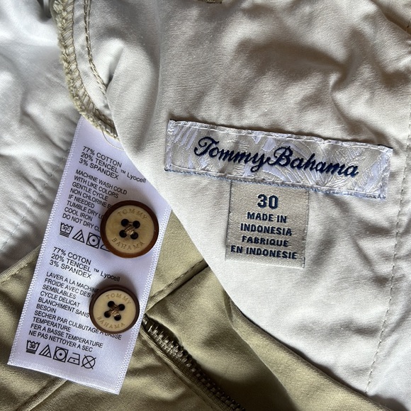Tommy Bahama Shorts EUC Sz30 - Picture 3 of 3